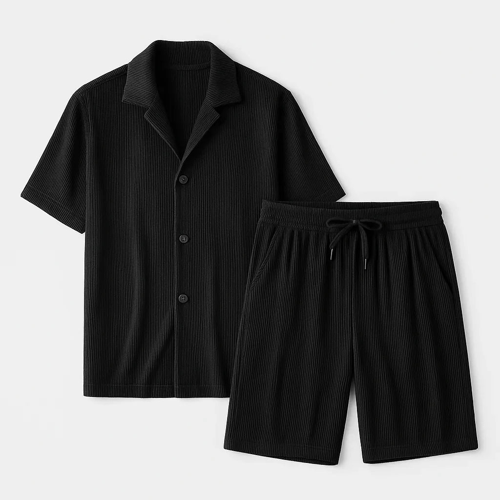Effortless Summer Style in Pure Linen