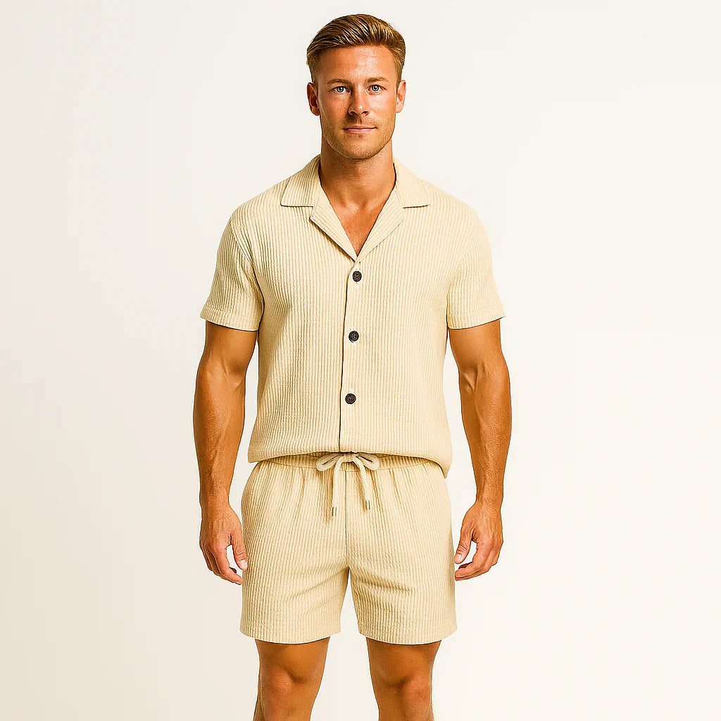 Effortless Summer Style in Pure Linen